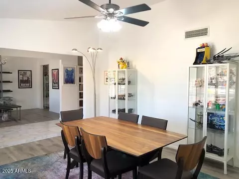 Dining - 1156 E Vinedo Ln, Tempe, AZ 85284 photo 2 of 4