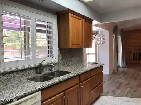 Kitchen - 1156 E Vinedo Ln, Tempe, AZ 85284 photo 6 of 6