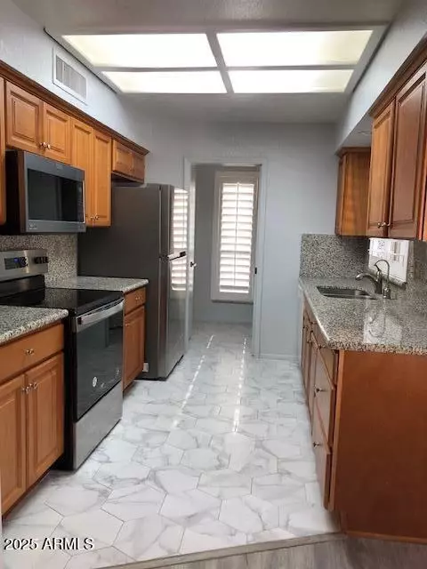 Kitchen - 1156 E Vinedo Ln, Tempe, AZ 85284 photo 1 of 6