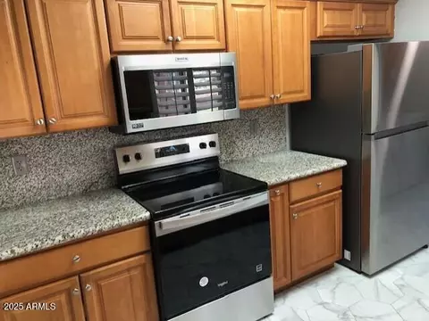 Kitchen - 1156 E Vinedo Ln, Tempe, AZ 85284 photo 3 of 6