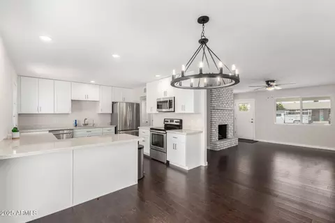 4243 W Sheridan St, Phoenix, AZ 85009