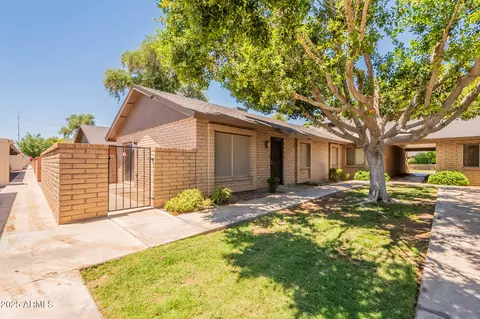 31 W Loma Vista Dr #102, Tempe, AZ 85282