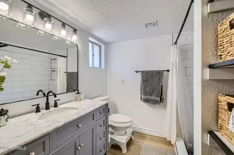 Bath - 624 N Ashbrook Cir, Mesa, AZ 85213 photo 8 of 9