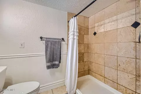 Bath - 624 N Ashbrook Cir, Mesa, AZ 85213 photo 1 of 9