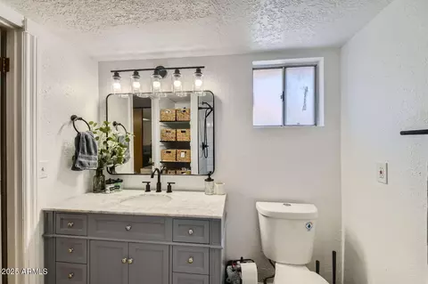 Bath - 624 N Ashbrook Cir, Mesa, AZ 85213 photo 9 of 9