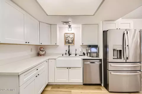 Kitchen - 624 N Ashbrook Cir, Mesa, AZ 85213 photo 1 of 3