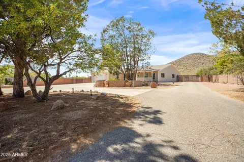 3148 E Keeling Rd, Hereford, AZ 85615