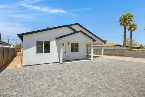1804 E Pueblo Ave, Phoenix, AZ 85040