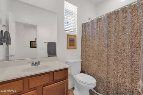 Bath - 1725 E Chanute Pass, Phoenix, AZ 85040 photo 1 of 3