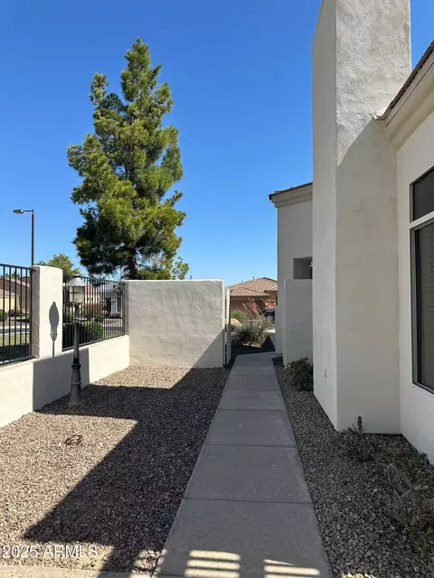 Exterior - 2013 E Valencia Dr, Phoenix, AZ 85042 photo 4 of 9