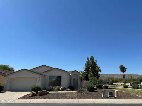 2013 E Valencia Dr, Phoenix, AZ 85042