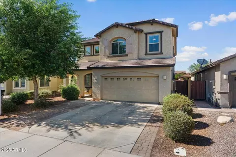 Exterior - 3936 E Narrowleaf Dr, Gilbert, AZ 85298 photo 2 of 5