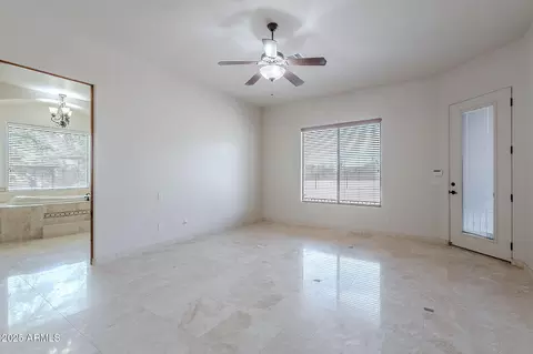 Living - 5380 E 14th Ave, Apache Junction, AZ 85119 photo 4 of 5