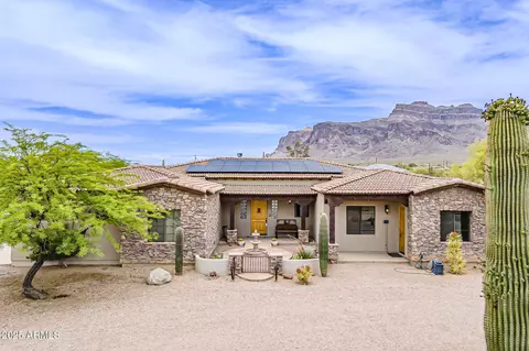 5380 E 14th Ave, Apache Junction, AZ 85119