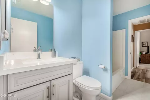 Bath - 7003 S 23rd Ln, Phoenix, AZ 85041 photo 4 of 5