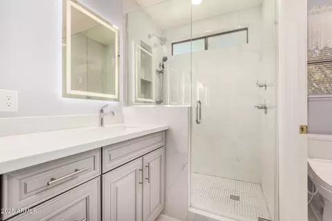 Bath - 7003 S 23rd Ln, Phoenix, AZ 85041 photo 2 of 5