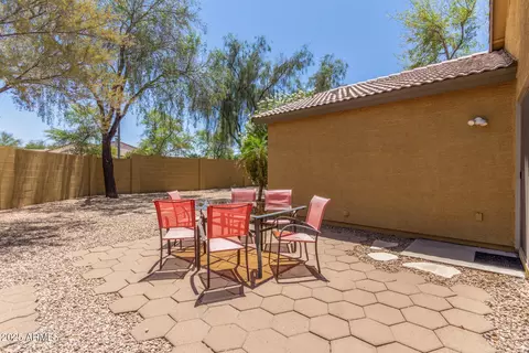 Exterior - 7003 S 23rd Ln, Phoenix, AZ 85041 photo 4 of 9