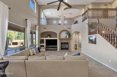 Living - 16401 S 29th Ave, Phoenix, AZ 85045 photo 4 of 6