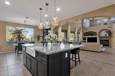 Kitchen - 16401 S 29th Ave, Phoenix, AZ 85045 photo 4 of 6