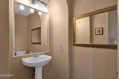 Bath - 16401 S 29th Ave, Phoenix, AZ 85045 photo 2 of 7