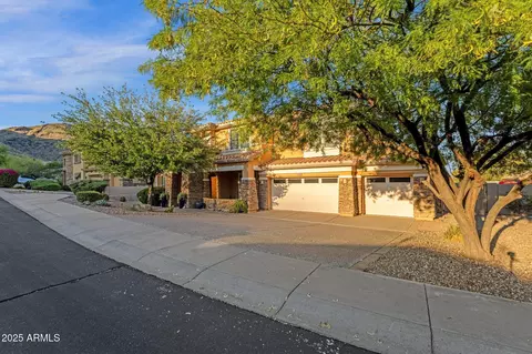 Exterior - 16401 S 29th Ave, Phoenix, AZ 85045 photo 3 of 19