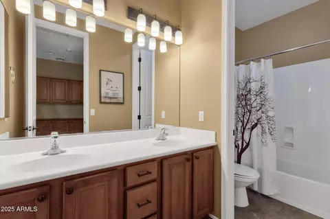 Bath - 16401 S 29th Ave, Phoenix, AZ 85045 photo 7 of 7