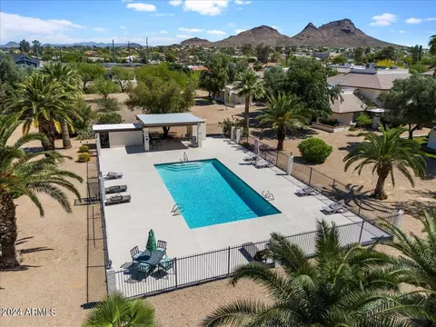 Exterior - 811 Eugie Ave, Phoenix, AZ 85022 photo 4 of 12