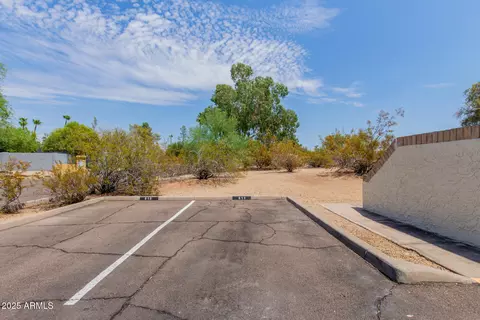Exterior - 811 Eugie Ave, Phoenix, AZ 85022 photo 5 of 12
