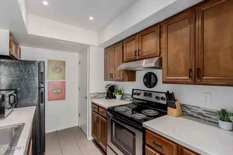 Kitchen - 811 Eugie Ave, Phoenix, AZ 85022 photo 2 of 2