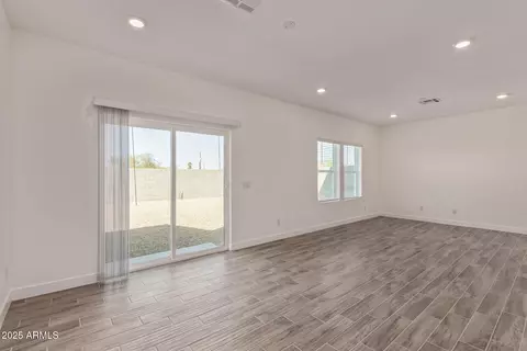 1577 N Pueblo Dr, Apache Junction, AZ 85120 photo 2