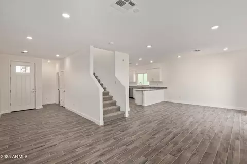 1577 N Pueblo Dr, Apache Junction, AZ 85120 photo 3