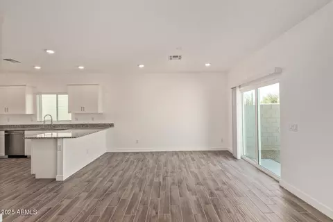 1577 N Pueblo Dr, Apache Junction, AZ 85120 photo 4