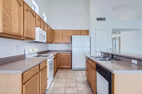 Kitchen - 7344 E Flower Ave, Mesa, AZ 85208 photo 2 of 6