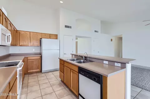 Kitchen - 7344 E Flower Ave, Mesa, AZ 85208 photo 4 of 6