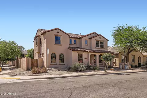 1710 S Parkcrest St, Gilbert, AZ 85295