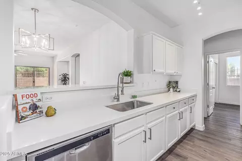 6359 S Forest Ave, Gilbert, AZ 85298