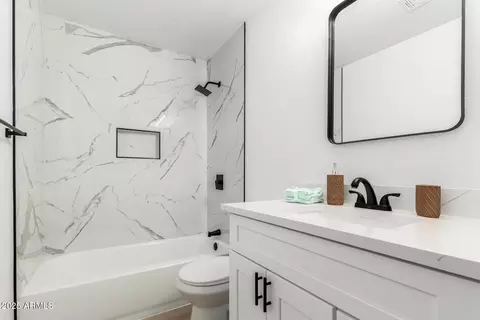 Bath - 9855 S 47th Pl, Phoenix, AZ 85044 photo 3 of 3
