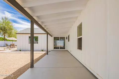 Exterior - 9855 S 47th Pl, Phoenix, AZ 85044 photo 3 of 5
