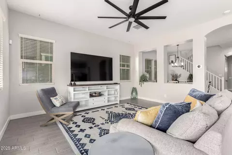 Living - 3938 E Appaloosa Rd, Gilbert, AZ 85296 photo 1 of 2