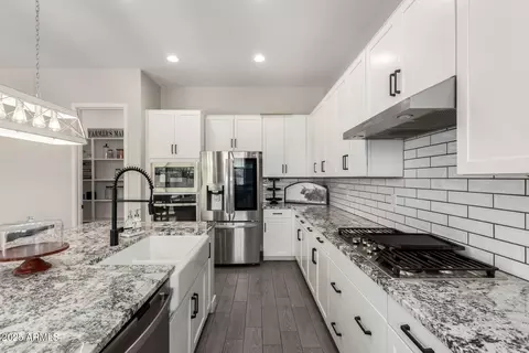 Kitchen - 3938 E Appaloosa Rd, Gilbert, AZ 85296 photo 4 of 4