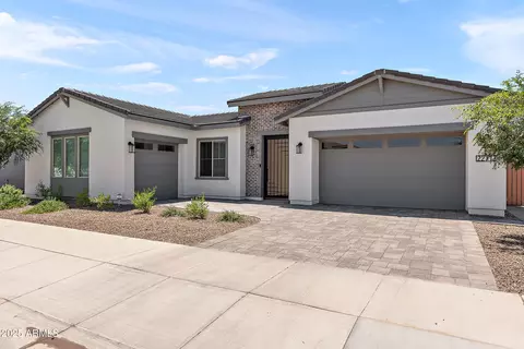 22713 E Twin Acres Dr, Queen Creek, AZ 85142