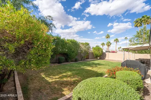 Exterior - 2418 E Hermosa Dr, Tempe, AZ 85282 photo 9 of 10