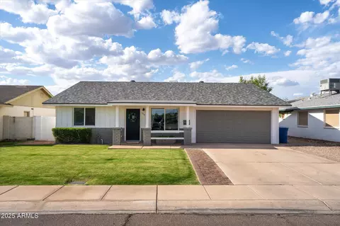 Exterior - 2418 E Hermosa Dr, Tempe, AZ 85282 photo 2 of 10