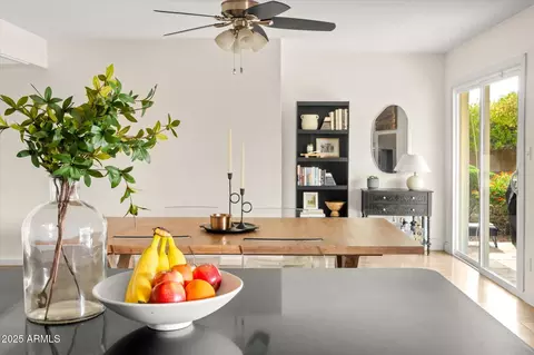 Dining - 2418 E Hermosa Dr, Tempe, AZ 85282 photo 2 of 3