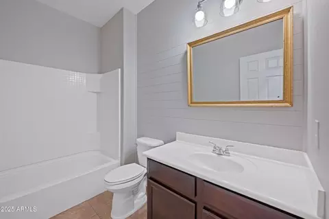 Bath - 3822 E Amber Ln, Gilbert, AZ 85296 photo 1 of 5