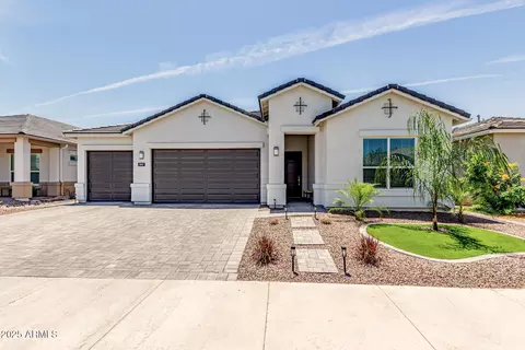 10447 W Salter Dr, Peoria, AZ 85382