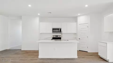 2118 W Starfire Ave, Apache Junction, AZ 85120 photo 5