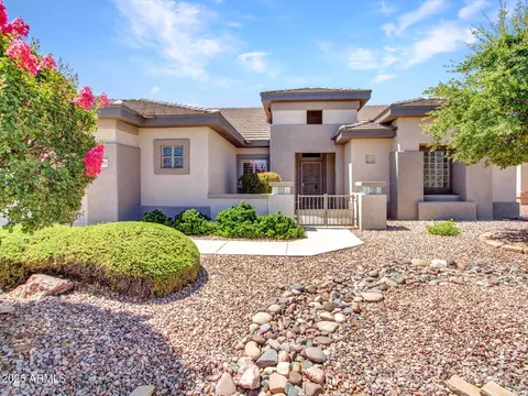 15539 W La Salinas Ln, Surprise, AZ 85374