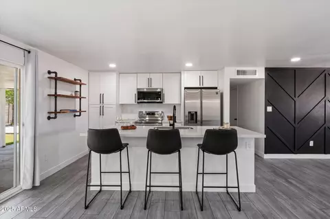 Kitchen - 3850 E Ludlow Dr, Phoenix, AZ 85032 photo 1 of 3