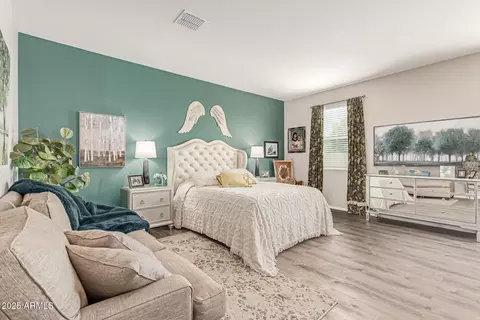 Bedroom - 9429 E Grapefruit Dr, Florence, AZ 85132 photo 1 of 4